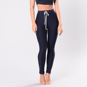 SOLD Fashion Nova Leggings